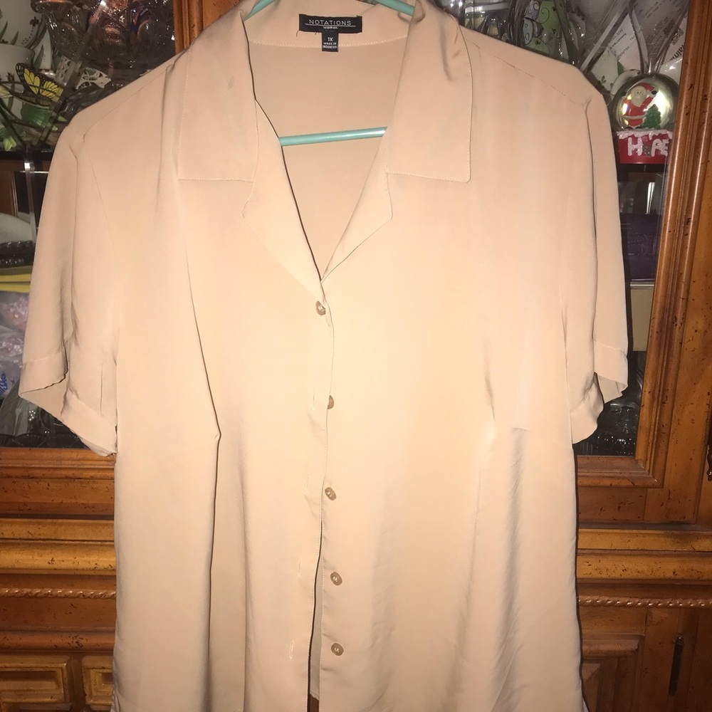 Short sleeve blouse